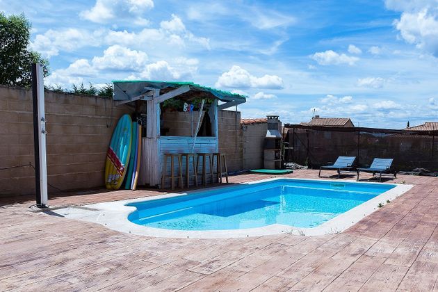 Foto 2 de Xalet en venda a Uceda de 3 habitacions amb piscina i garatge