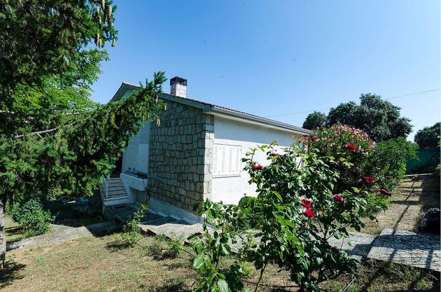 Foto 2 de Xalet en venda a Valdeaveruelo de 3 habitacions amb terrassa i garatge