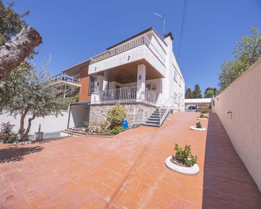 Foto 2 de Venta de casa en Valdeavero de 5 habitaciones con terraza y piscina