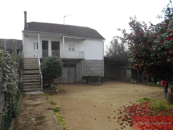 Foto 1 de Casa rural en venda a calle Gandarela de 4 habitacions amb garatge i jardí