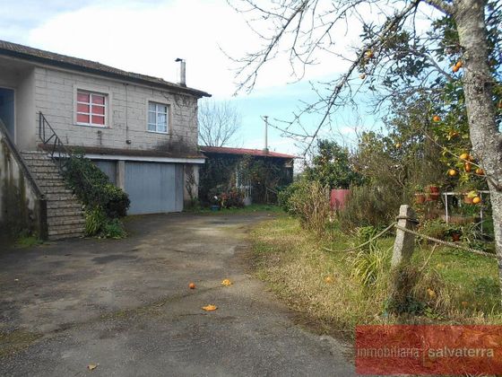 Foto 2 de Chalet en venta en Neves (As) de 3 habitaciones con terraza y garaje