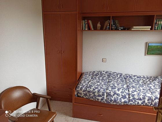 Foto 2 de Chalet en venta en Manzanares de Rioja de 4 habitaciones con terraza y jardín