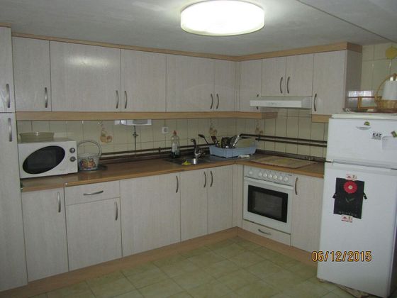 Foto 2 de Casa en venta en Cordovín de 3 habitaciones con terraza y calefacción