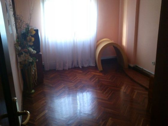 Foto 1 de Piso en venta en Santo Domingo de la Calzada de 4 habitaciones y 101 m²