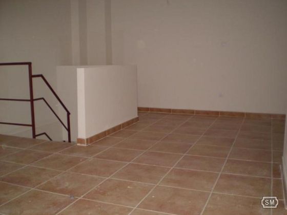 Foto 2 de Dúplex en venta en Alesanco de 3 habitaciones con terraza y piscina