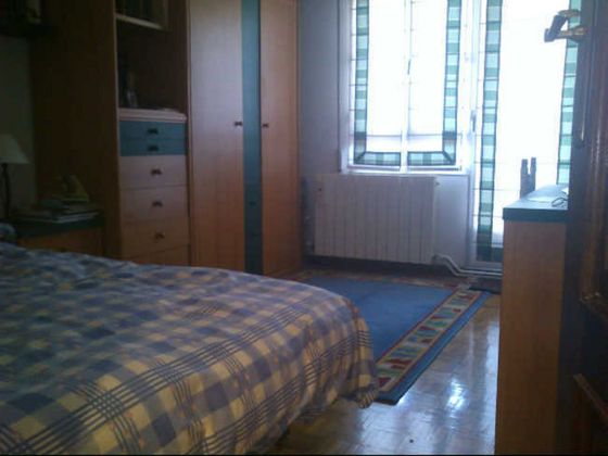 Foto 1 de Pis en venda a Arenzana de Abajo de 4 habitacions amb balcó i calefacció