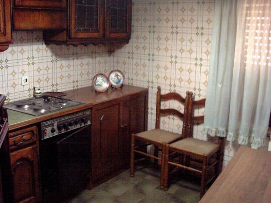 Foto 1 de Casa en venta en Arenzana de Abajo de 3 habitaciones con terraza y muebles