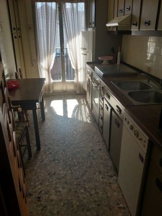 Foto 2 de Venta de piso en Cárdenas de 3 habitaciones con muebles y balcón
