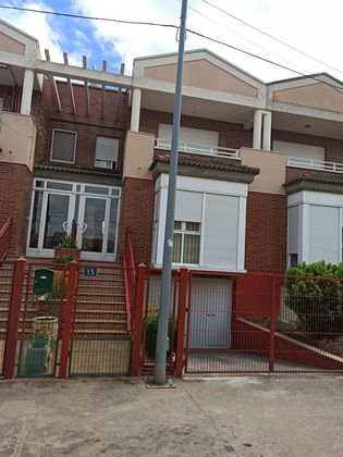 Foto 2 de Casa adossada en venda a Uruñuela de 3 habitacions amb terrassa i piscina