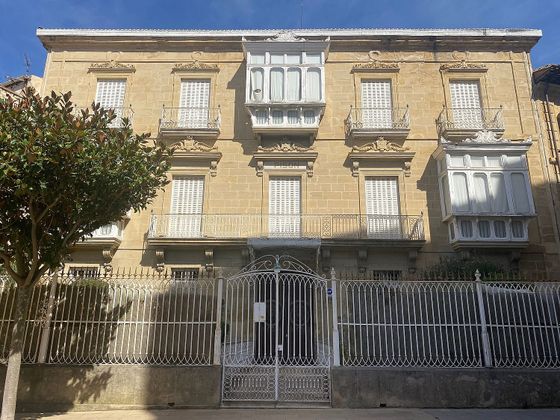 Foto 1 de Xalet en venda a calle Hermanos Sánchez del Río de 18 habitacions amb terrassa i garatge
