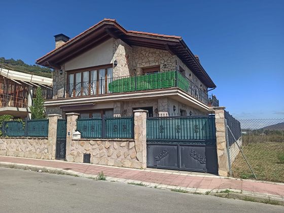 Foto 1 de Xalet en venda a Ezcaray de 4 habitacions amb terrassa i garatge