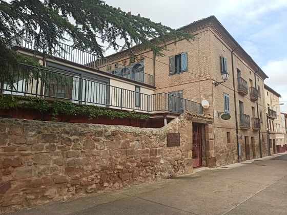 Foto 1 de Casa en venda a Alesanco de 9 habitacions amb terrassa i jardí