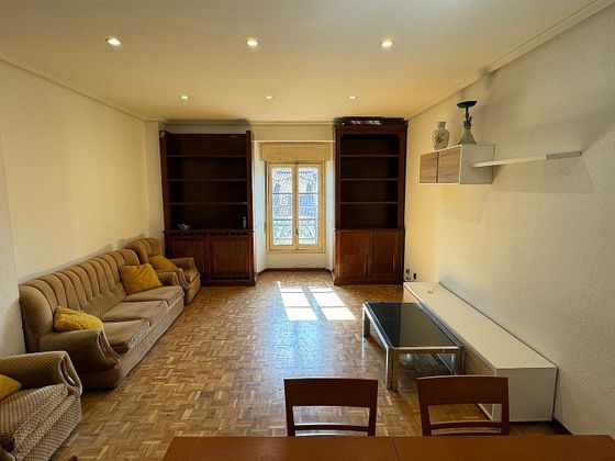 Foto 1 de Pis en venda a calle Virgen de la Vega de 4 habitacions amb garatge i calefacció
