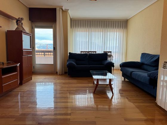 Foto 1 de Pis en venda a calle Linares Rivas de 4 habitacions amb terrassa i balcó