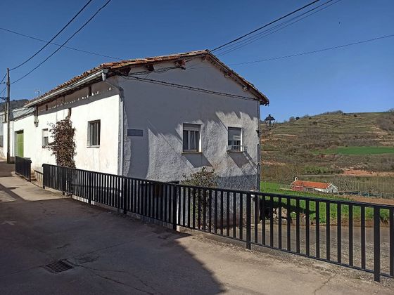 Foto 2 de Casa en venda a Villaverde de Rioja de 3 habitacions amb jardí