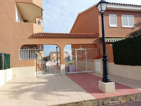 Foto 2 de Piso en venta en Ardiaca - La Llosa de 2 habitaciones con terraza y piscina