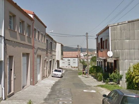 Foto 2 de Casa en venda a Castiñeiriño - Cruceiro de Sar de 3 habitacions amb garatge
