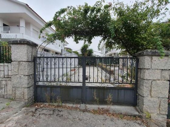 Foto 2 de Casa en venda a Cornazo - Rubianes de 5 habitacions amb piscina i jardí