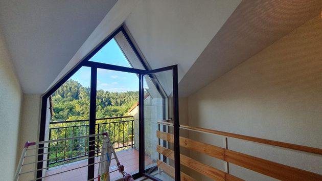 Foto 2 de Pis en venda a Boqueixón de 3 habitacions amb terrassa i garatge
