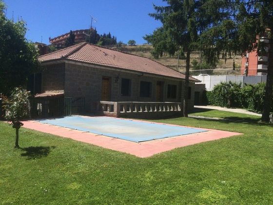 Foto 1 de Venta de chalet en San Lorenzo - San Marcos de 5 habitaciones con terraza y piscina