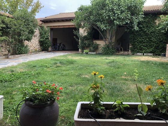 Foto 1 de Xalet en venda a Migueláñez de 5 habitacions amb garatge i jardí