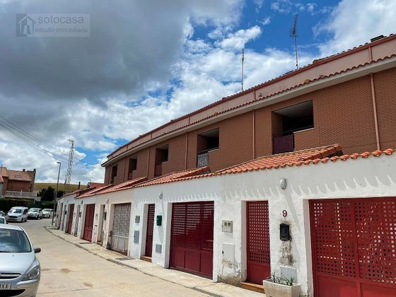 Foto 1 de Casa en venta en Ciguñuela de 4 habitaciones con terraza y garaje