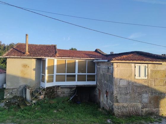 Foto 1 de Venta de casa en calle Aldea Tellado de 2 habitaciones con jardín y balcón