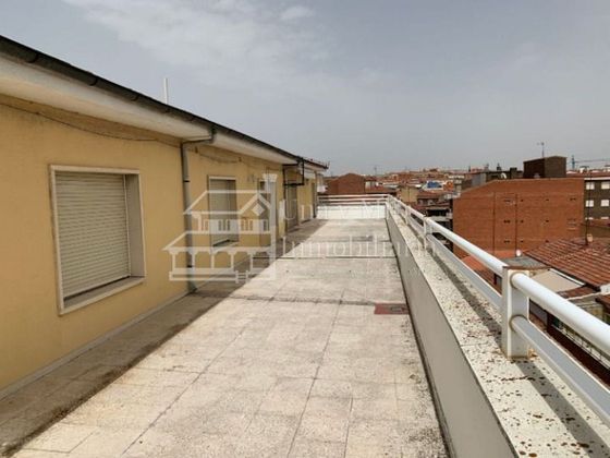Foto 1 de Venta de ático en Garrido Sur - Estación Sur de 4 habitaciones con terraza y balcón