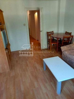 Foto 2 de Piso en alquiler en Vidal de 3 habitaciones con muebles y balcón