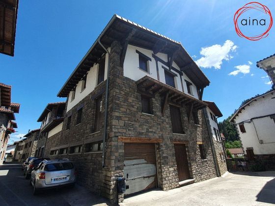 Foto 1 de Casa rural en venda a Burgui/Burgi de 6 habitacions amb balcó