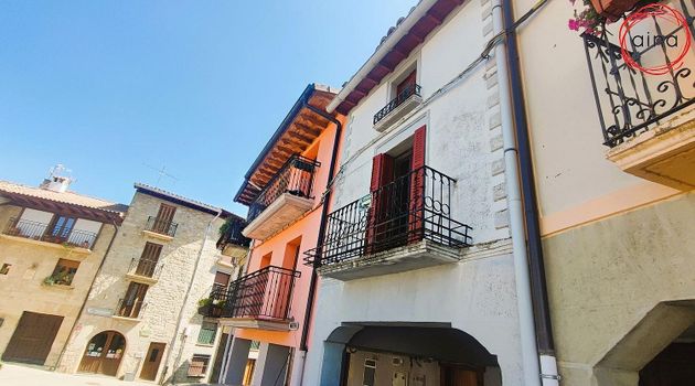 Foto 1 de Casa en venda a plaza El Ferial de 4 habitacions amb terrassa i garatge