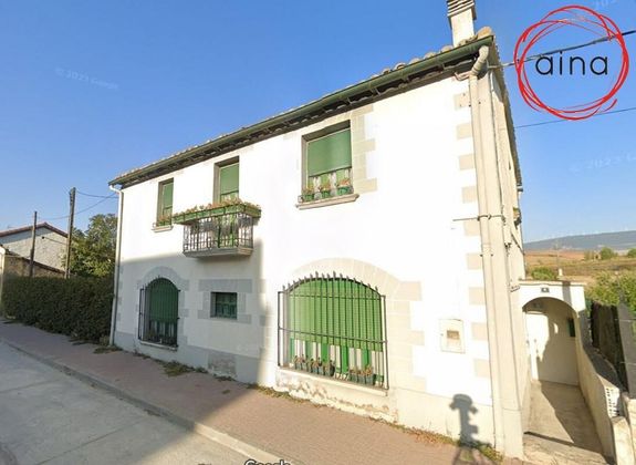 Foto 1 de Xalet en venda a avenida Zaragoza de 4 habitacions amb jardí i balcó