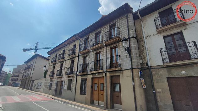 Foto 1 de Casa en venda a calle Zubiarte de 5 habitacions amb terrassa i garatge