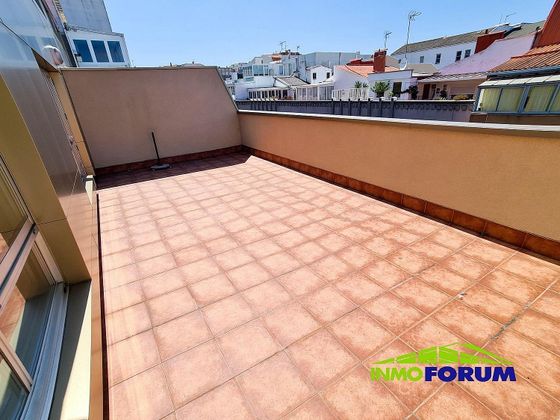 Foto 2 de Venta de piso en Cuatro Caminos - Plaza de la Cubela de 5 habitaciones con terraza y calefacción