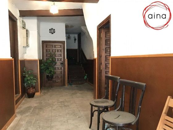 Foto 2 de Casa en venda a calle Eugenio Mendioroz de 4 habitacions amb balcó i calefacció