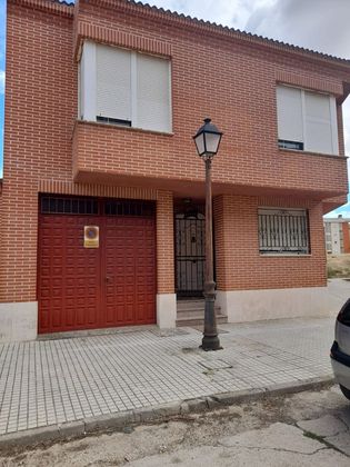Foto 1 de Xalet en venda a calle Viviendas Berruguete de 5 habitacions amb calefacció