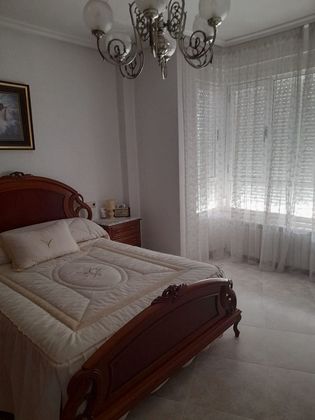Foto 2 de Xalet en venda a calle Viviendas Berruguete de 5 habitacions amb calefacció