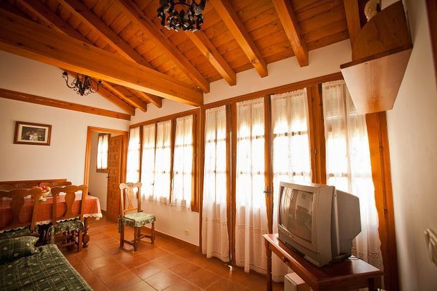Foto 1 de Casa adosada en venta en Chinchón de 5 habitaciones con terraza