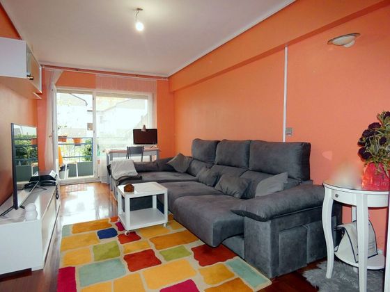 Foto 1 de Piso en venta en Santutxu de 2 habitaciones con terraza y calefacción