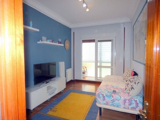 Foto 2 de Pis en venda a Santutxu de 3 habitacions amb terrassa i calefacció