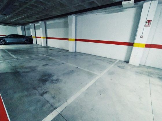 Foto 2 de Alquiler de garaje en Ciutat Universitària de 15 m²