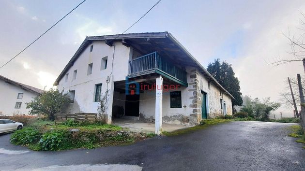Foto 1 de Casa en venda a Munitibar-Arbatzegi Gerrikaitz de 5 habitacions amb jardí i balcó