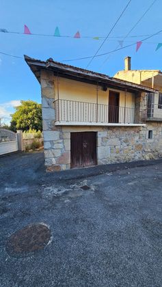 Foto 2 de Casa adossada en venda a Merca (A) amb garatge i jardí