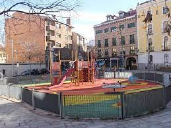 Foto 1 de Pis en venda a Centro - Segovia de 3 habitacions amb terrassa i balcó