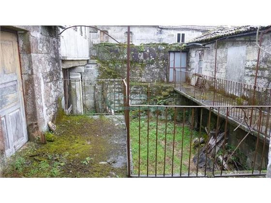 Foto 1 de Xalet en venda a Covelo de 4 habitacions amb terrassa i garatge
