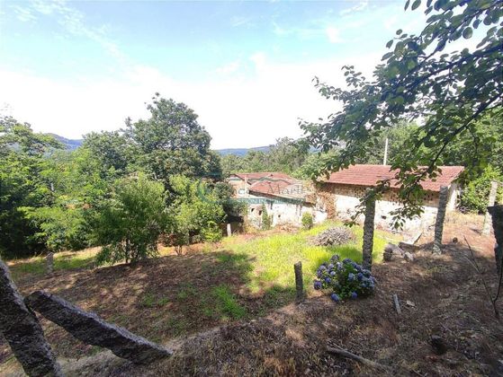 Foto 1 de Casa en venda a Ponteareas amb jardí i calefacció