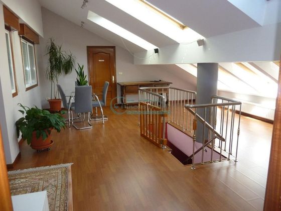 Foto 1 de Dúplex en venda a Ribadavia de 4 habitacions amb garatge i balcó