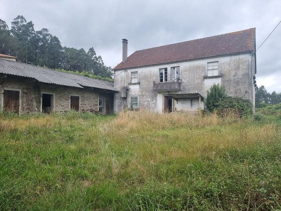 Foto 1 de Xalet en venda a Boqueixón de 8 habitacions amb jardí i balcó