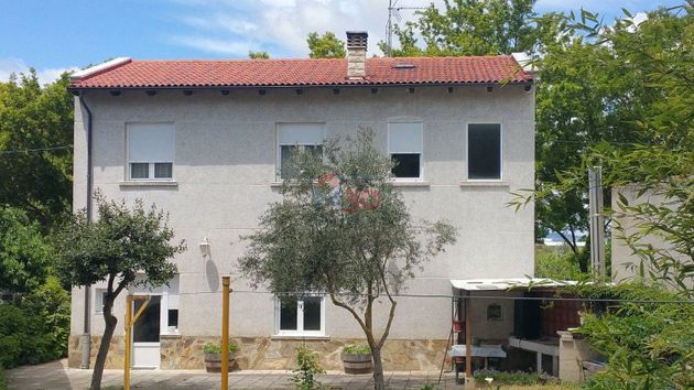 Foto 1 de Casa en venda a Miranda de Ebro de 5 habitacions amb calefacció