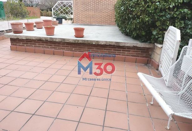 Foto 1 de Venta de casa en Miranda de Ebro de 4 habitaciones con terraza y piscina